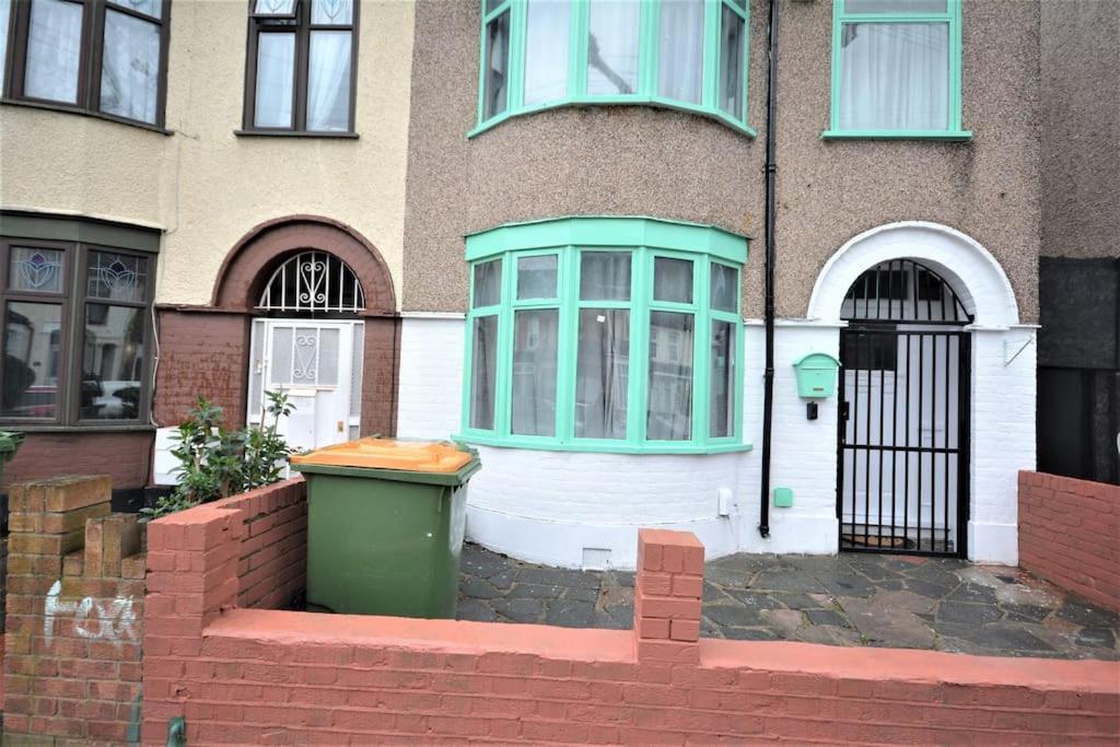 4 Bedroom House In East London Luaran gambar