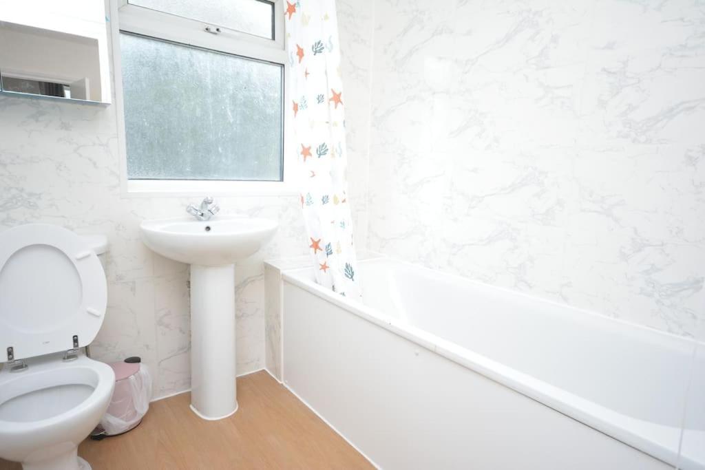 4 Bedroom House In East London Luaran gambar